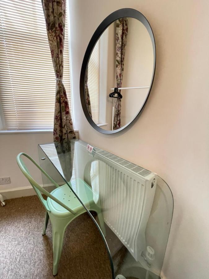 Central Located Two Bedroom Suite Bristol Buitenkant foto