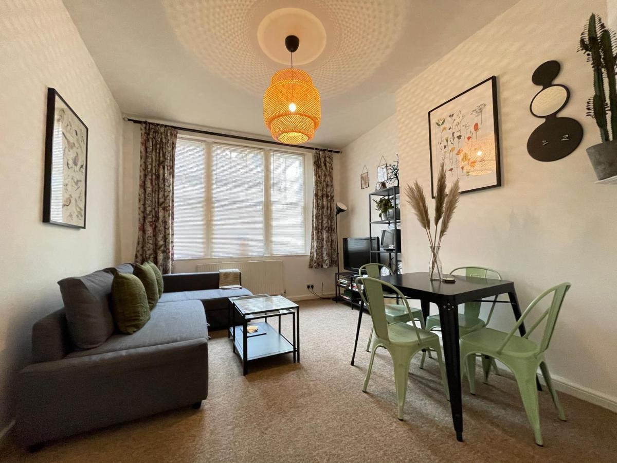 Central Located Two Bedroom Suite Bristol Buitenkant foto